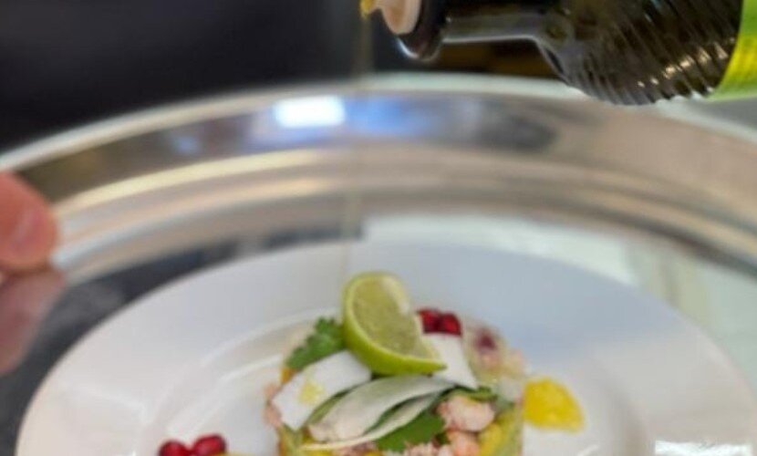 Tartare de crevettes mangue et avocat à la coriandre fraiche 