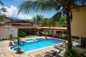 Piscina e praia