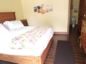 Room & Suite
