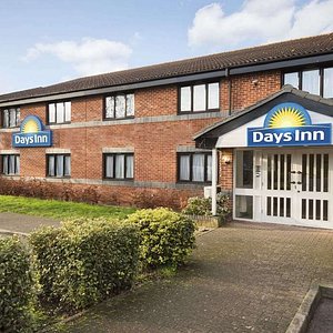 Welcome to the Days Inn Michaelwood M5