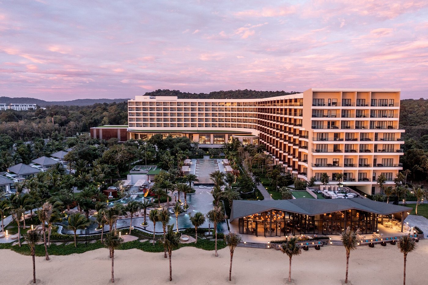 Crowne Plaza Phu Quoc Starbay, an IHG hotel UPDATED 2024 Prices