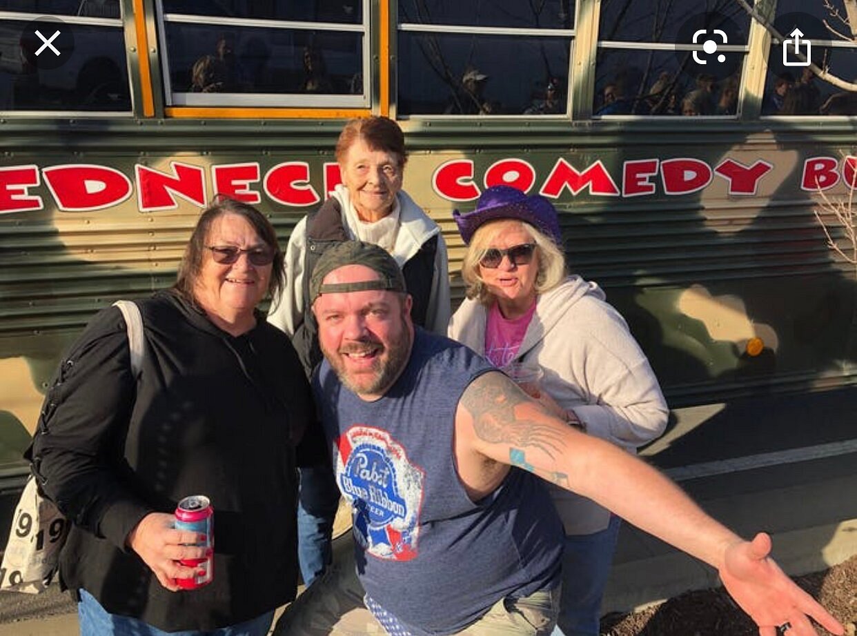 redneck tour nashville review