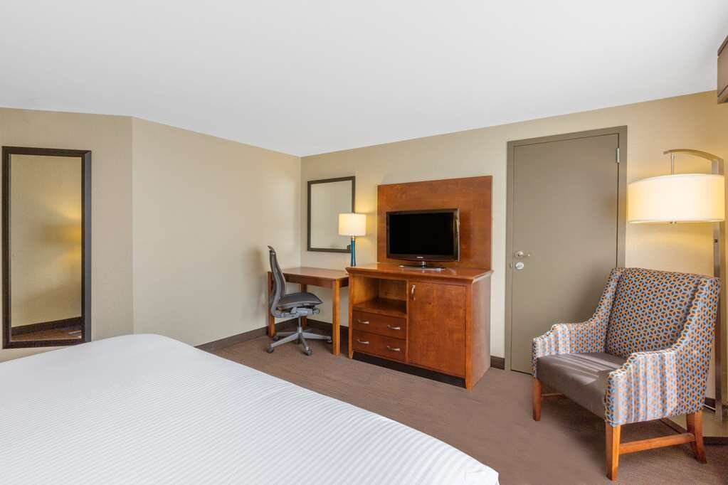 Hotel photo 9 of Wyndham New Orleans - French Quarter.