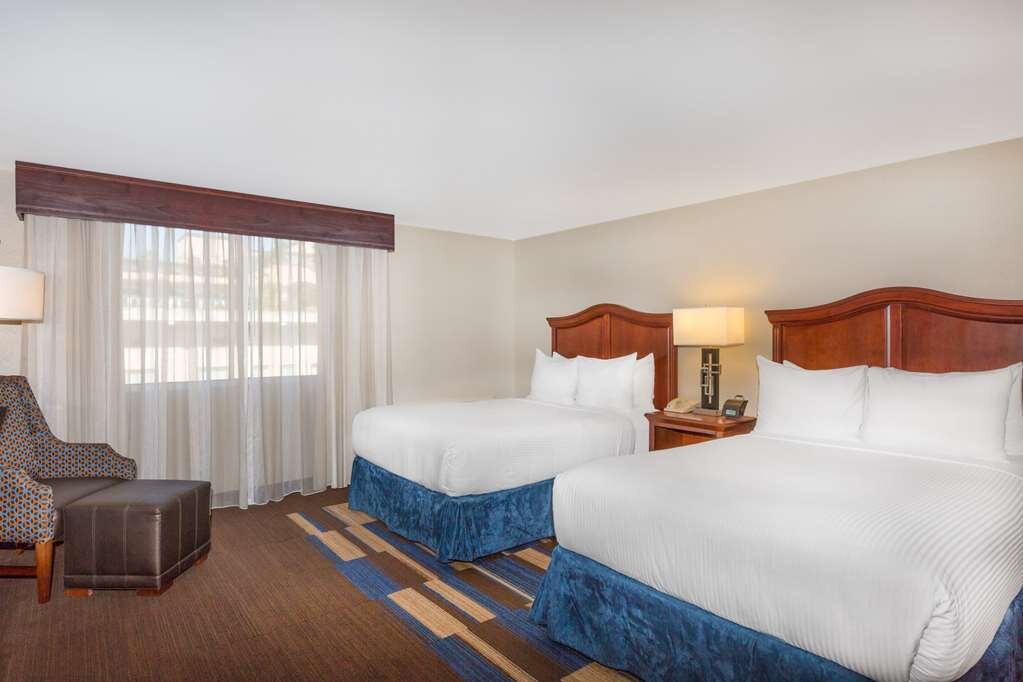 Hotel photo 8 of Wyndham New Orleans - French Quarter.