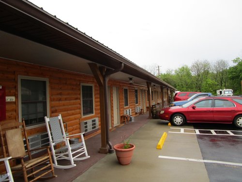 Lincoln Lodge & Campground image