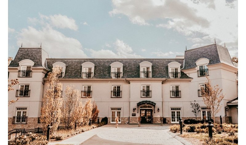 Exterior of Mirbeau Inn & Spa