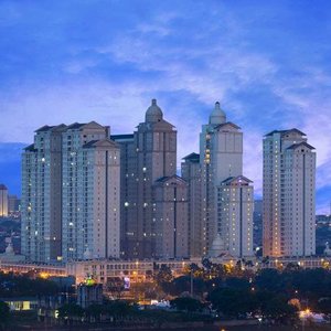 Hotel Building