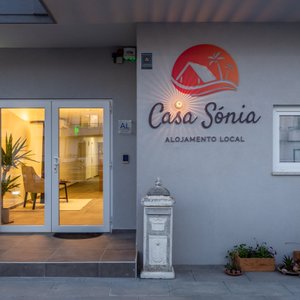 Um pequeno e bonito alojamento.  

Small is beautifull, a very cozy GuestHouse  

Klein aber feines GuestHouse