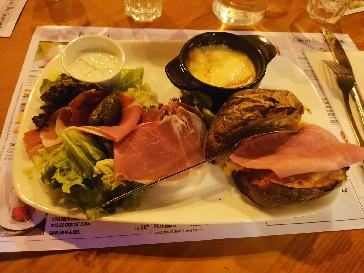 LA PATATERIE LA ROCHE-SUR-YON - Menu, Prices & Restaurant Reviews ...