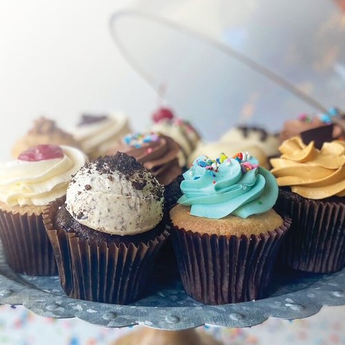 variety of cupcakes on