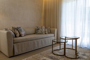 Room & Suite