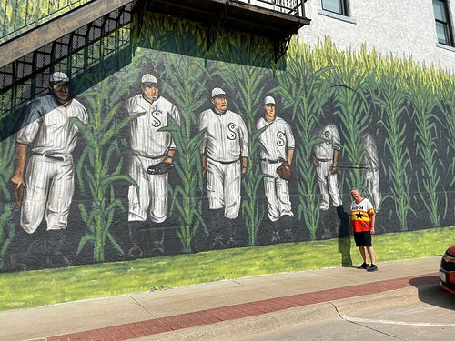 Dyersville, IA - Ghost Players Mural