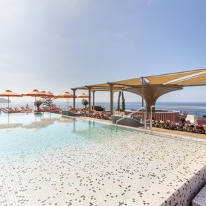 Next, hotel in Funchal