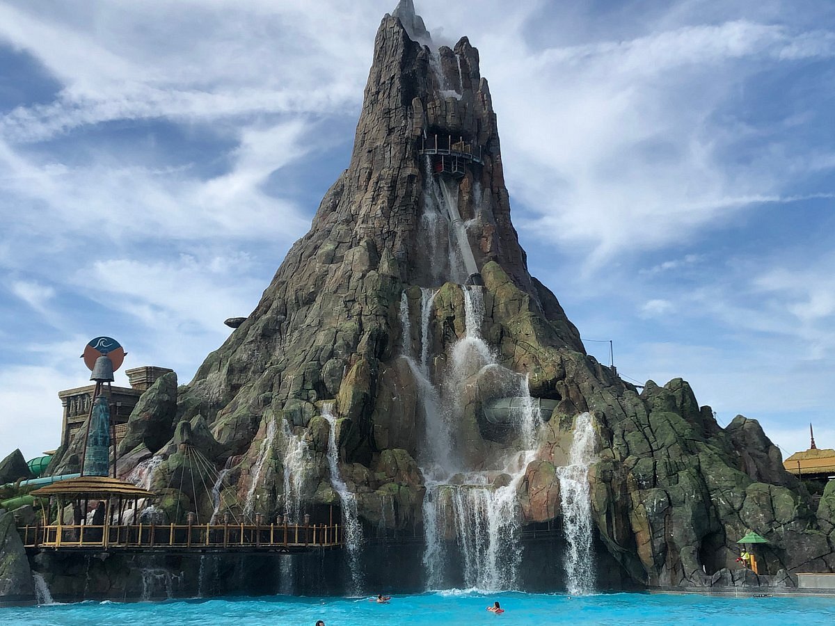 9 incredible photos around the water at Islands of Adventure