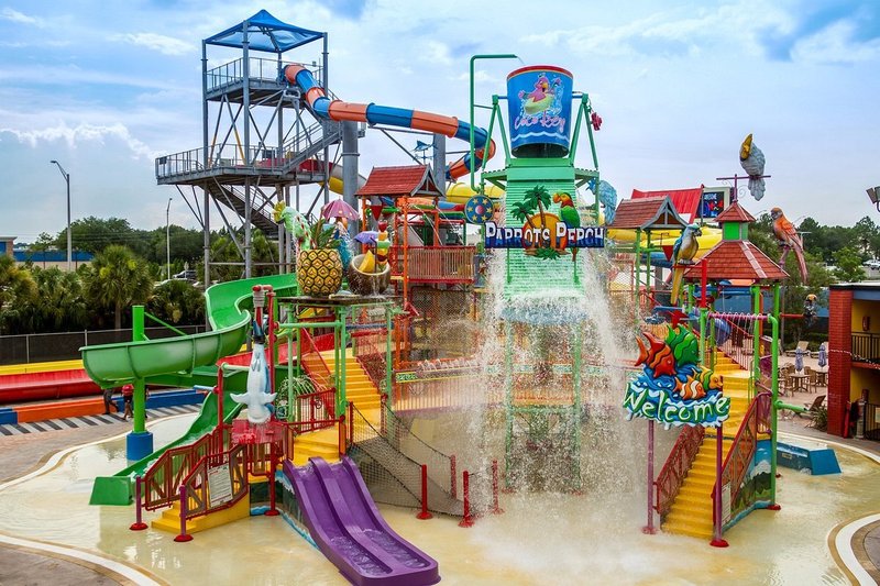 Les voyageurs séjournant au CoCo Key Water Resort ont accès gratuitement au parc aquatique CoCo Key. 
