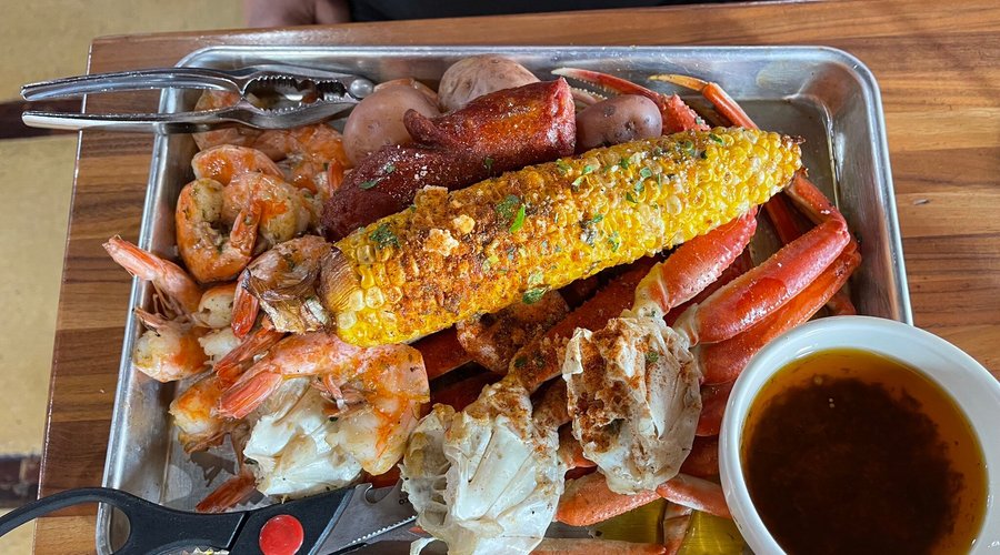Brotula's Seafood House & Steamer