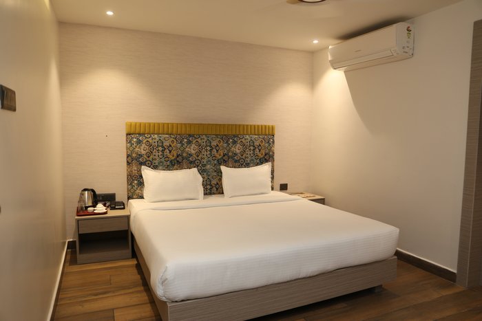 RAISON HOTEL $12 ($̶1̶7̶) - Prices & Reviews - Adityapur, India