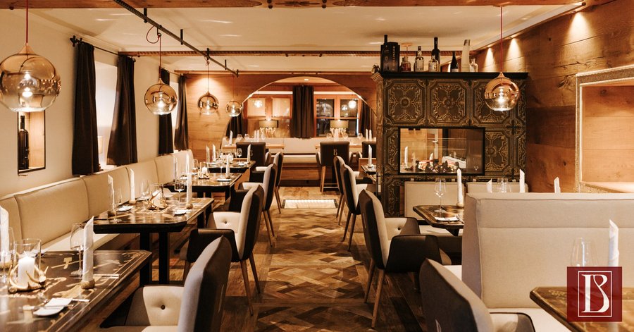 Die Gaststube des Restaurant Bachtaverne im April 2021. Hier feierten anno dazumal die Holzknechte nach langen Arbeitstagen.