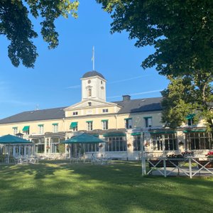 Brunnsparken huvudentré reception