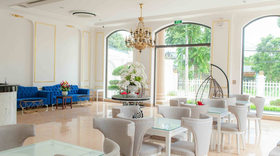 Minh Long Hotel's Lobby