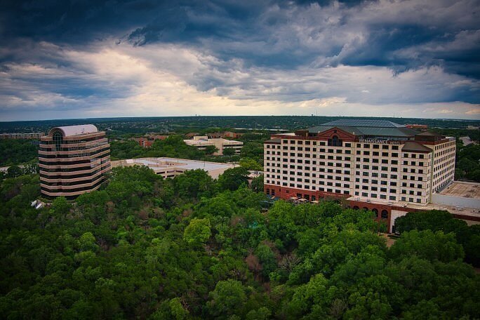 RENAISSANCE AUSTIN HOTEL - UPDATED 2022 Reviews & Price Comparison
