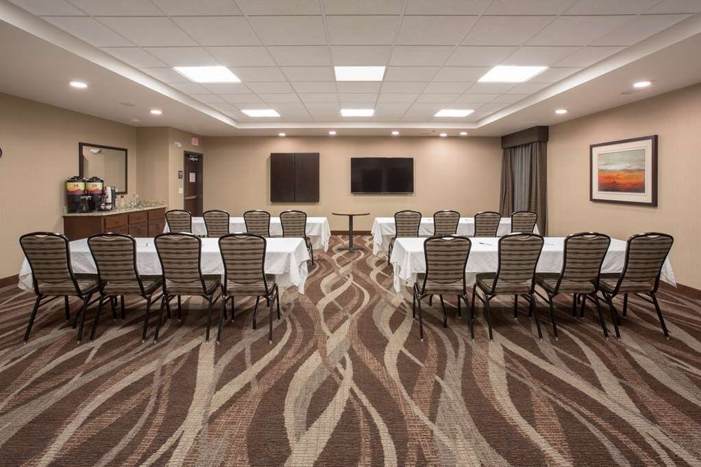 Hotel photo 57 of Best Western Plus Lincoln Inn & Suites.