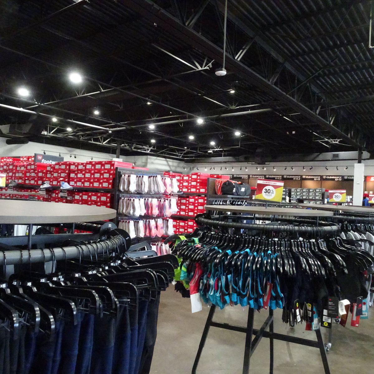 new balance outlet mall