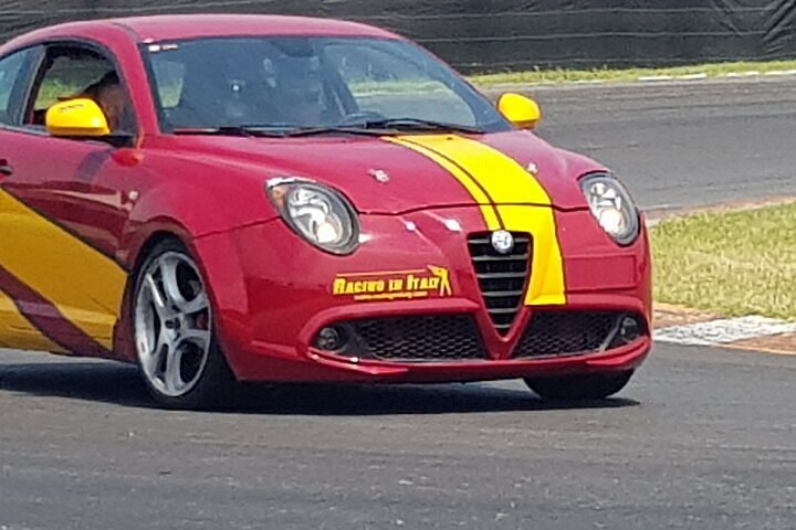 Superioriteit privacy spoor 2023 Test Drive Alfa Romeo MiTo Race Car on a Race Track including video