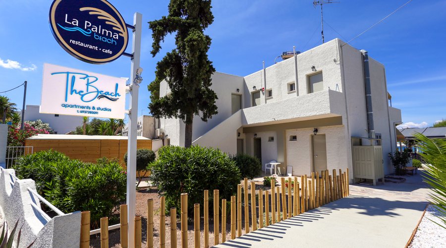 The Beach Apartments Aegina and La Palma Restaurant! We've got you covered!
