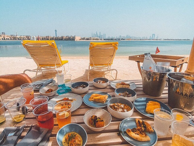 WHITE Beach Dubai, Atlantis, Dubai