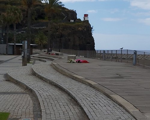 Lighthouse on Madeira Island, Portugal puzzle in Great Sightings