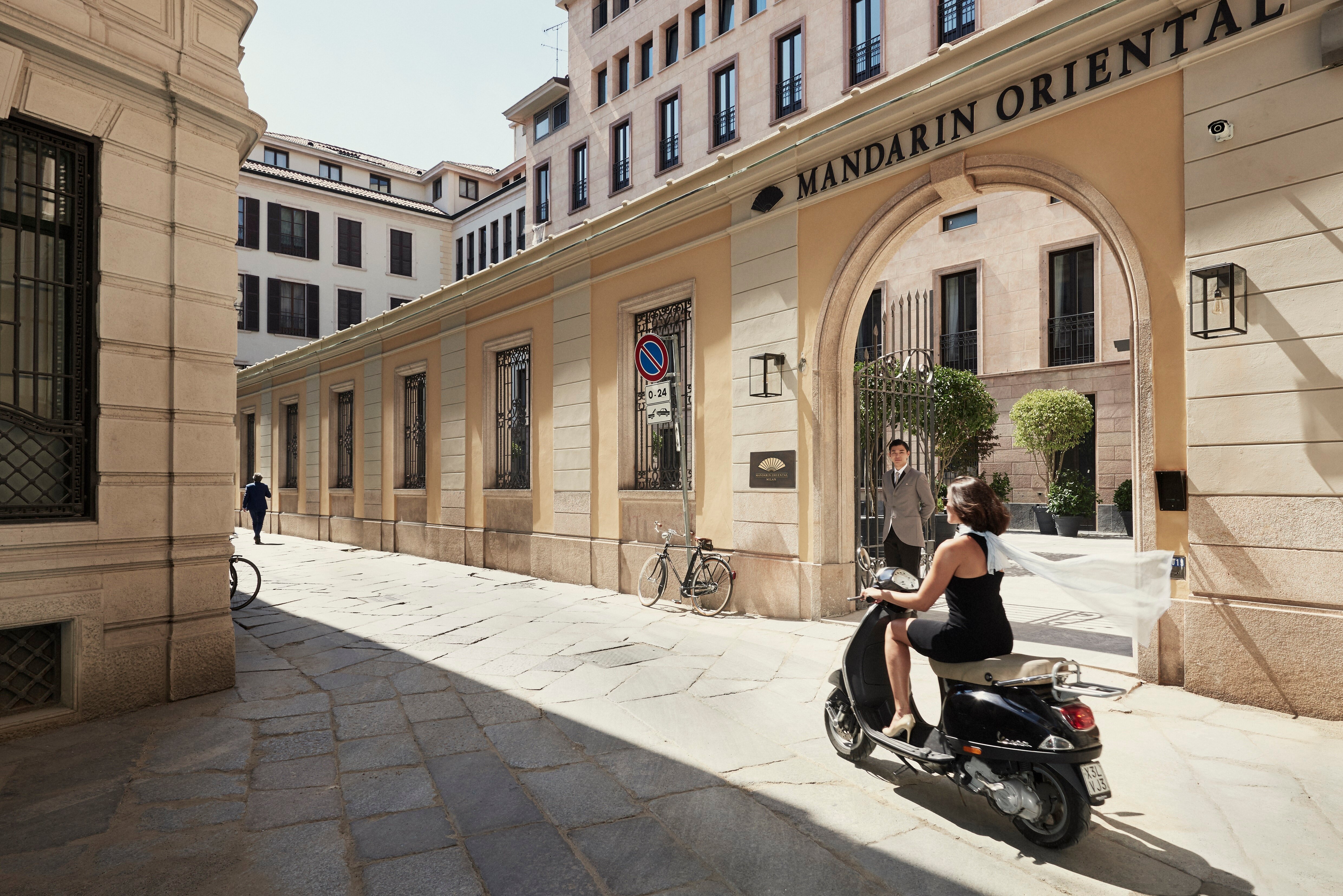 MANDARIN ORIENTAL MILAN Hotel Reviews Photos Rate Comparison   Main Entrance 