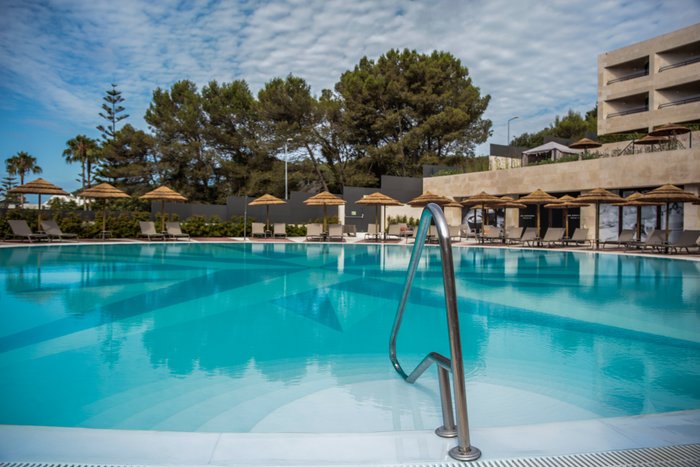 Four Points By Sheraton Sesimbra Pool: Pictures & Reviews - Tripadvisor