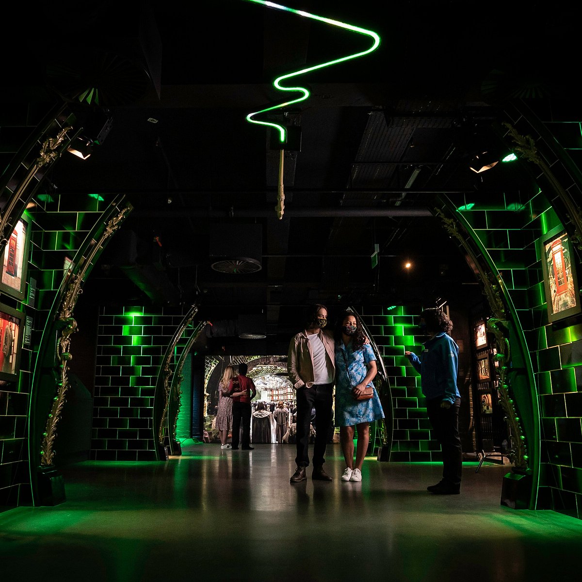 Early Access Tickets to Harry Potter: The Exhibition for Harry Potter Fan  Club Members