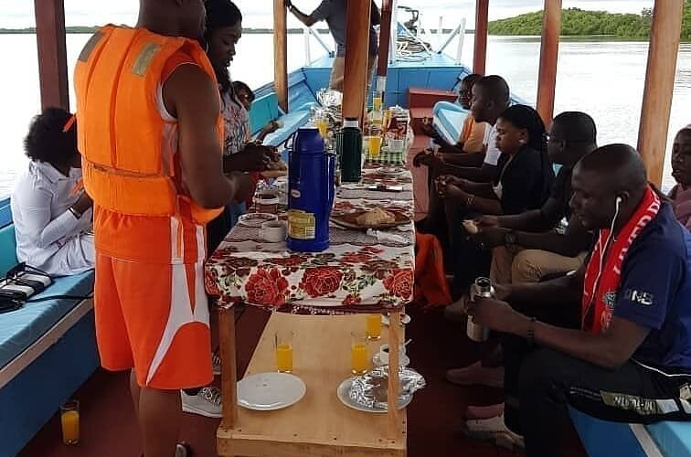 Breakfast time in the boat 