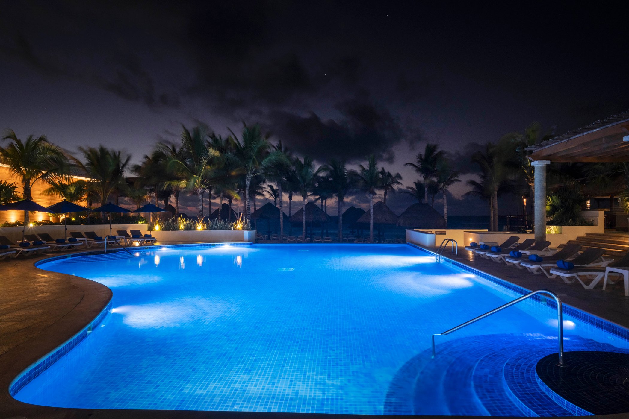 Hotel NYX Cancun by null