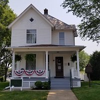 Ronald Reagan Boyhood Home (Dixon) - All You Need to Know BEFORE You Go