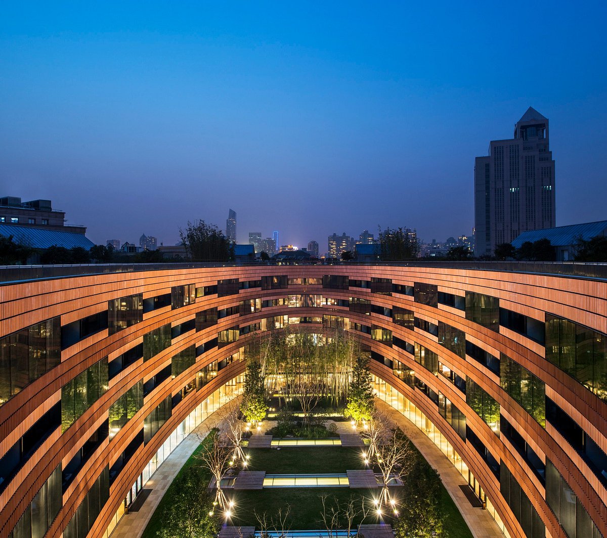 HUALUXE Hotels and Resorts Shanghai Twelve at Hengshan, an IHG hotel, hotel en Shanghái