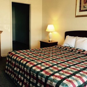 King size bedroom
