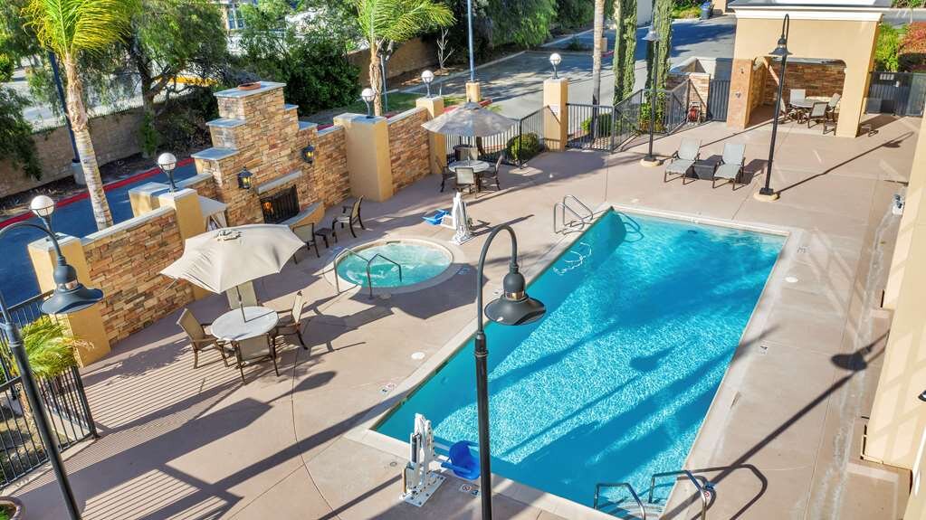 Hotel photo 12 of Hampton Inn & Suites Hemet.