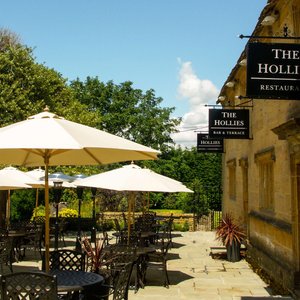 MH TheHolliesHotel Surrey UK Property Exterior