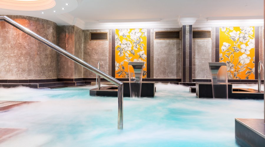 Warm Spa Swimming pool Princesa Parc Hotel 