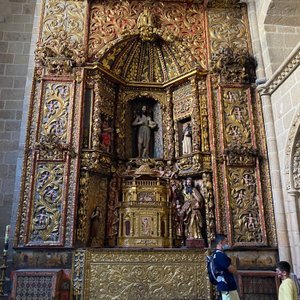 O ARCO DOS OESTRIMNIOS (O ARCO DOS TEMPOS) (Ourense) - All You Need to ...