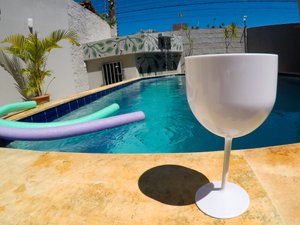 Pool & Beach