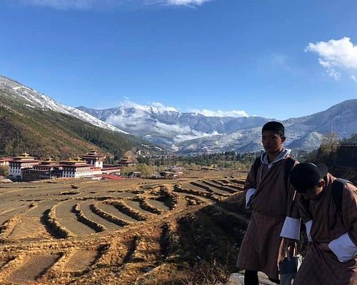 bhutan tour guide