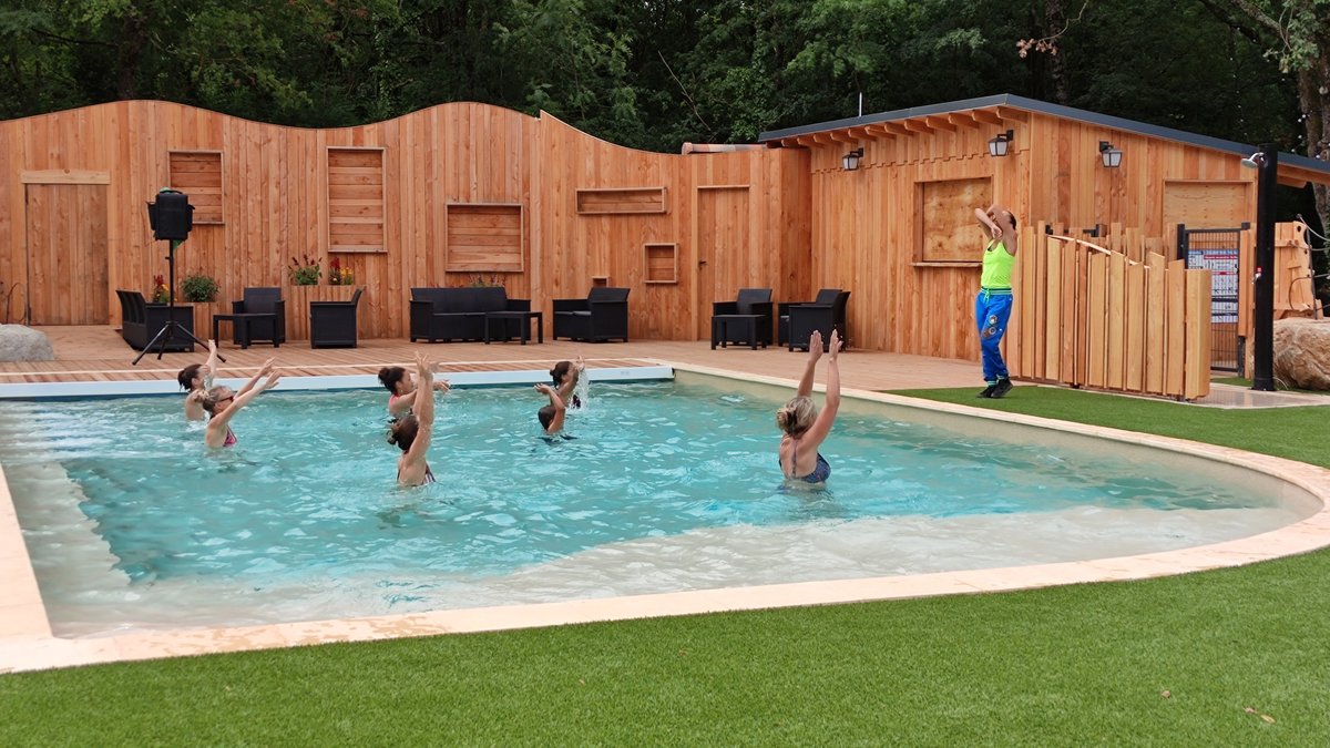 CAMPING ARIEGE LA ROUCATEILLE - Campground Reviews (Montgaillard ...
