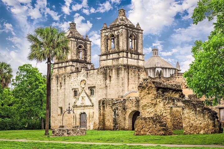 2023 Private UNESCO Missions Tour in San Antonio