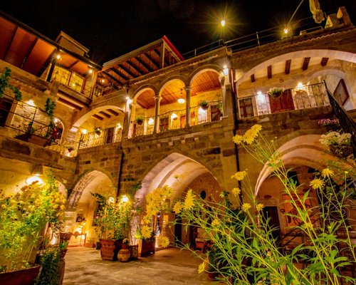 Aren Cave Hotel & Art Gallery