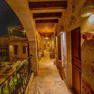 Aren Cave Hotel &amp; Art Gallery, hotel in Goreme