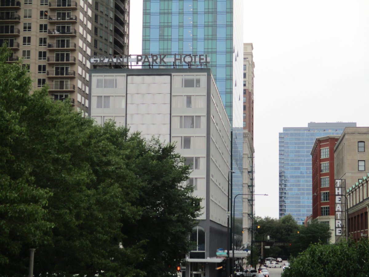 BEST WESTERN GRANT PARK HOTEL - Prices &amp; Reviews (Chicago, IL)